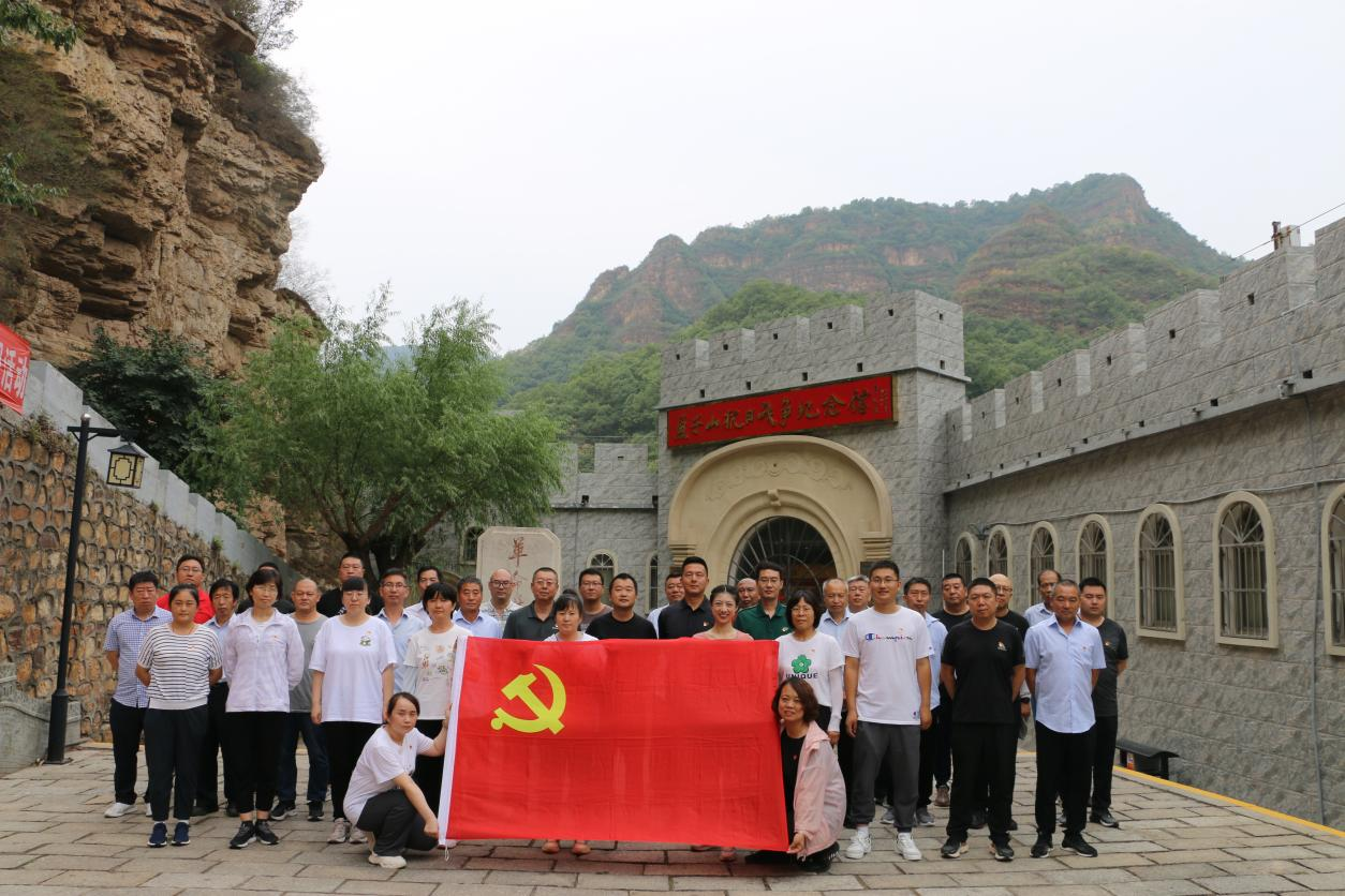 追寻红色影象、弘扬建党精神加拿大pc28预测顺发开展迎七一主题党日活动